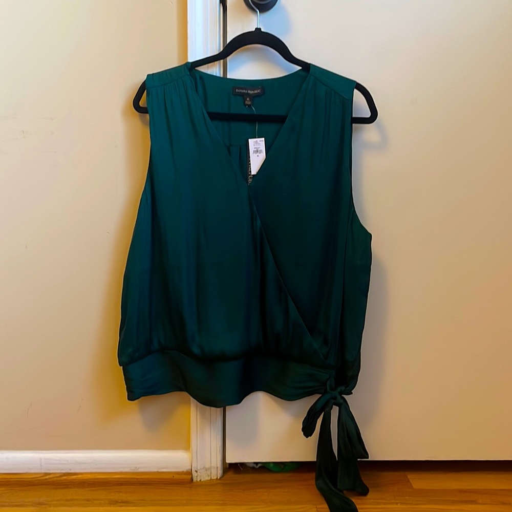 NWT Banana republic dark green blouse